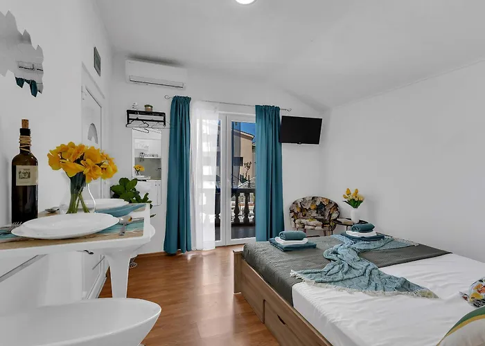 Apartment Rea Makarska